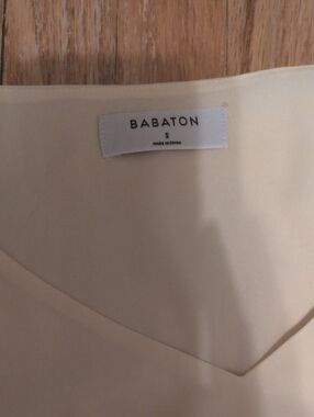 Aritzia Babaton Light yellow V-Neck Murphy Blouse